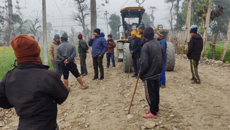 दोधरा चाँदनी–६ मा एकैपटक सात सडक कालोपत्रेका योजना सुरु