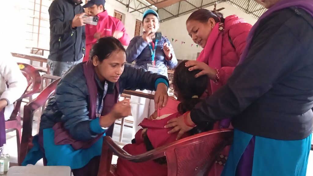 कञ्चनपुरमा एचपिभी खोप अभियान जानकी कन्या माविबाट शुरु