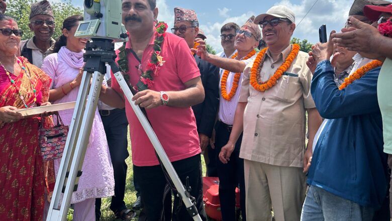 जनतालाई जमिनको मालिक बनाउन भीनपा १३ मा ऐलानी जग्गा नापचाँज निरन्तर दिन्छौँ ः वडाध्यक्ष झक्कास