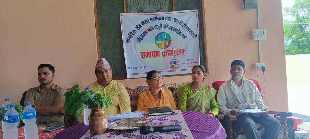 कृष्णपुरमा नागरिकसंग मेयर कार्यक्रम प्रभावकारी बन्दै : घरआँगनमै स्वास्थ्य सेवा पाउँदै जनता