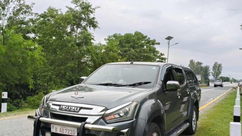 सडक विभागकै निर्देशन विपरित, प्रशासनको अनुमतीबिनै दाङ पुगेको महाकाली पुल आयोजनाको गाडीमा तोडफोड र आगजनी