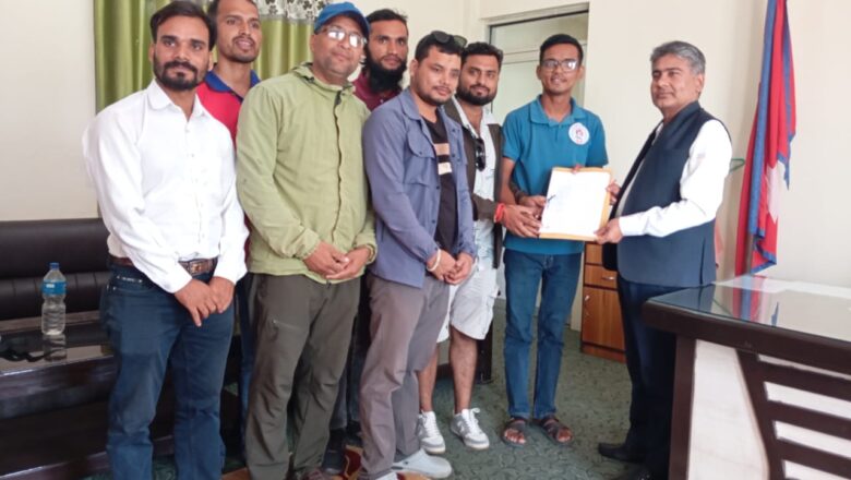 बेलौरीका जेनजी समुहको प्रशासनमा ज्ञापन : सुशासनदेखि भारतीय पक्षबाट अवरोध हुलाकी सडक शुचारुकोे माग