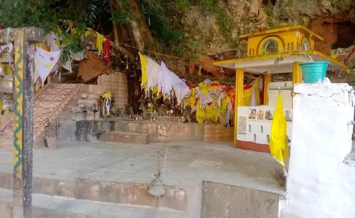 माघ १ गते ईश्वरीगंगा धाममा स्नान कार्यक्रम, हिन्दु परम्परामा गंगाको महत्व र बैतडीको ईश्वरीगंगा तीर्थधाम