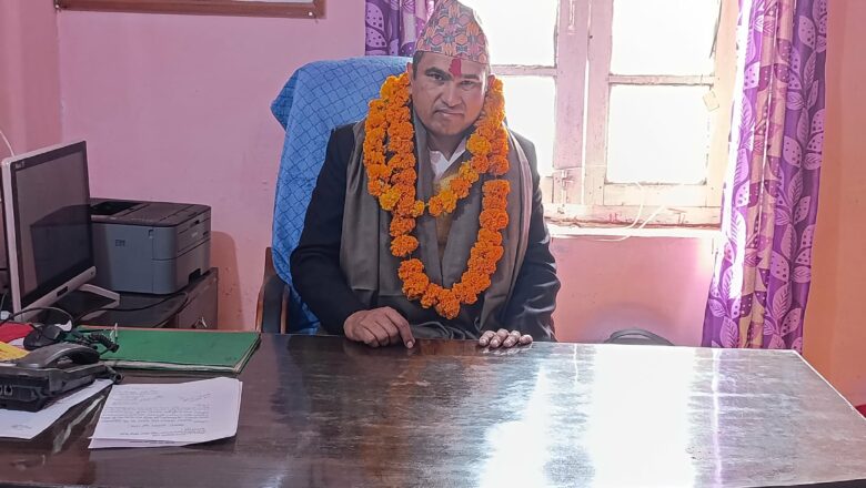 भेटेरिनरी अस्पताल तथा पशु विज्ञ केन्द्र कञ्चनपुरका प्रमुख खड्का सरुवा